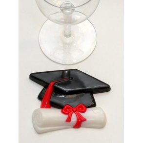 Kagepynt - firkantet akademisk hue med r&oslash;d kvast