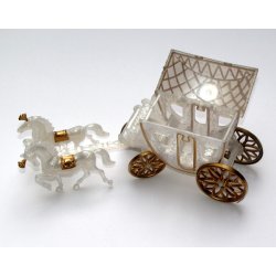 Karet til bordpynt ved bryllup og guldbryllup