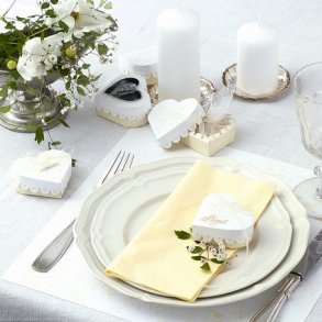 Gør det selv festbord - hjerteæske - elfenben