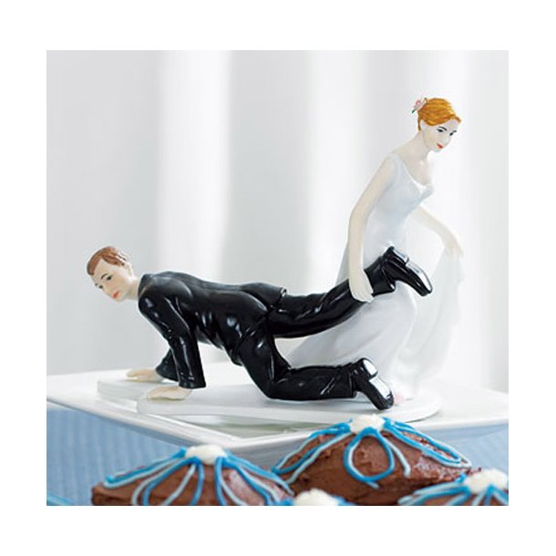 14 cm kagefigur til bryllup - Brud sl&aelig;ber gom