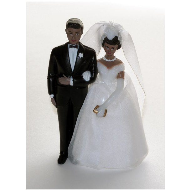 10 cm kagefigur til bryllup - M&oslash;rk par