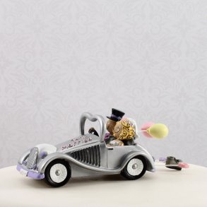  5,5 cm kagefigur til bryllup - Brudepar i old car